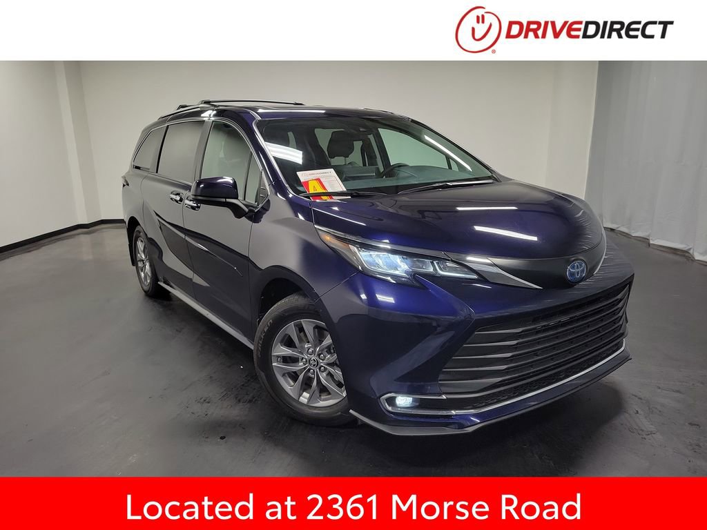 Used 2023 Toyota Sienna XLE