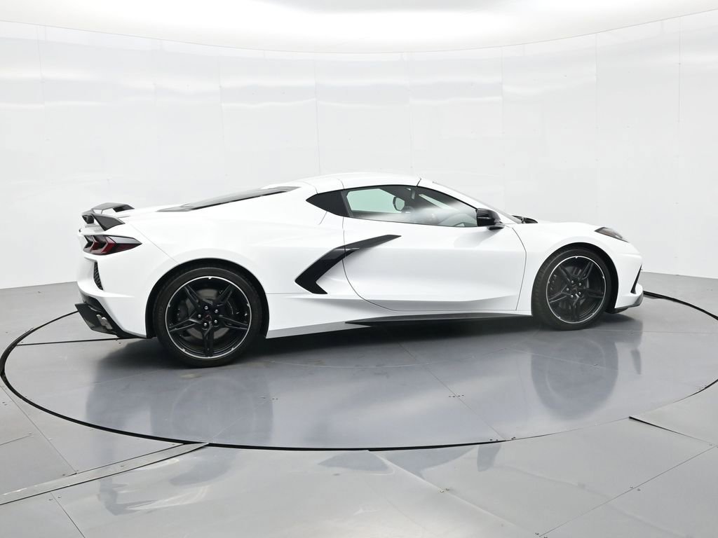 Used 2022 Chevrolet Corvette Stingray Premium Cpe w/ Z51 Performance Package image 5