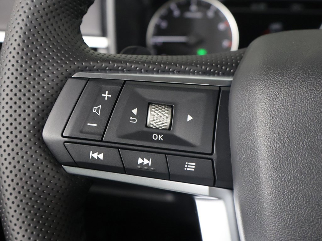 New 2025 Mitsubishi Outlander SE image 41