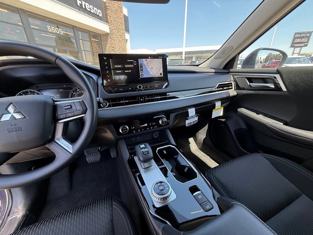 New 2026 Mitsubishi Outlander ES FWD image 25