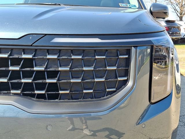 Certified 2026 Kia Carnival SX w/ SX Dark Edition Package image 6