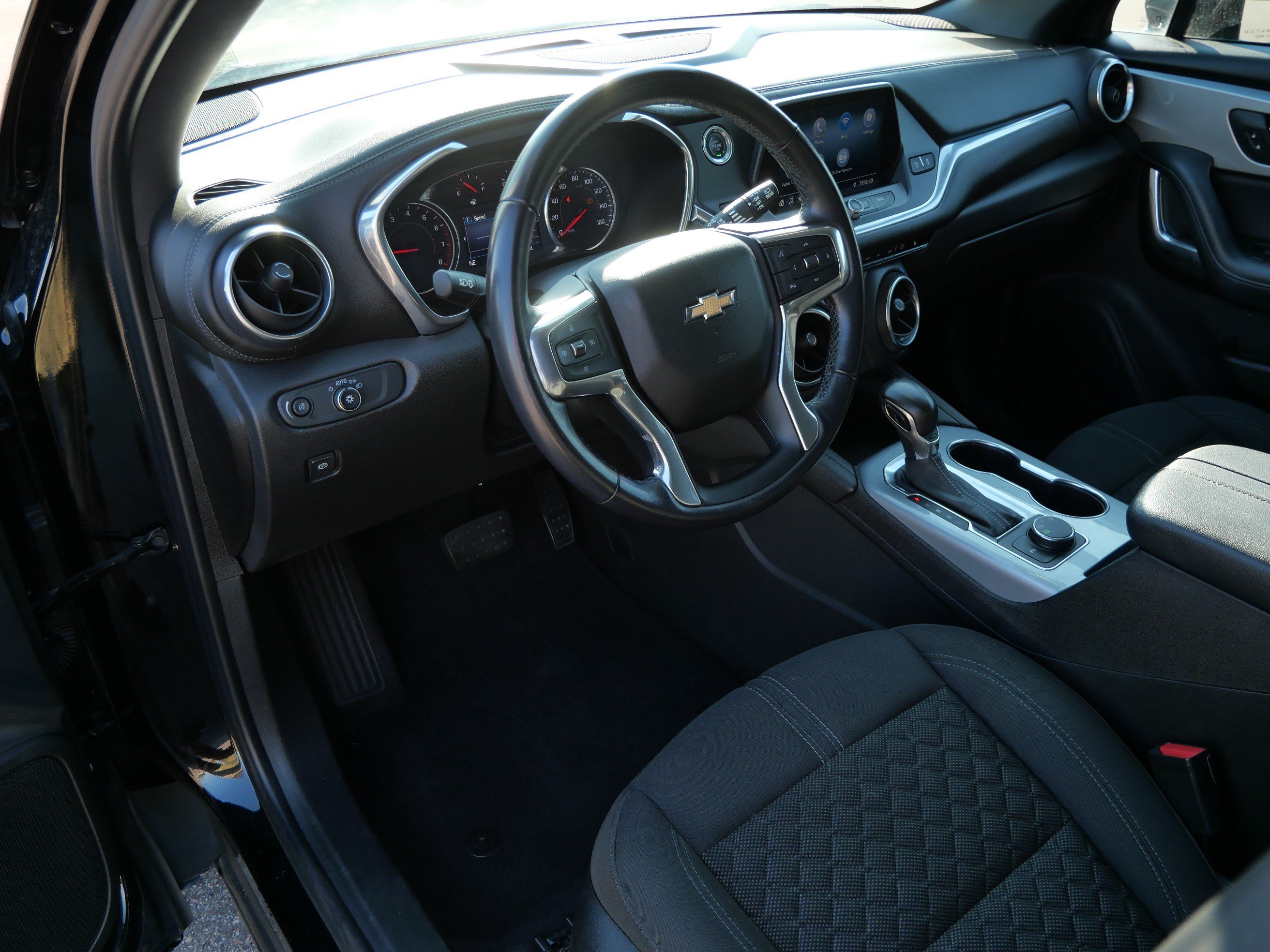 Used 2020 Chevrolet Blazer LT AWD/4WD image 19