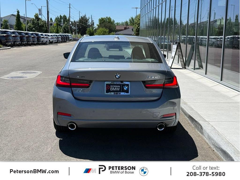 New 2026 BMW 330i xDrive Sedan w/ Premium Package AWD/4WD image 4