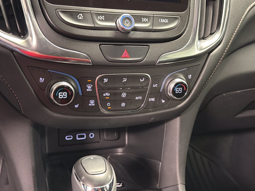 Used 2020 Chevrolet Equinox Premier FWD image 36