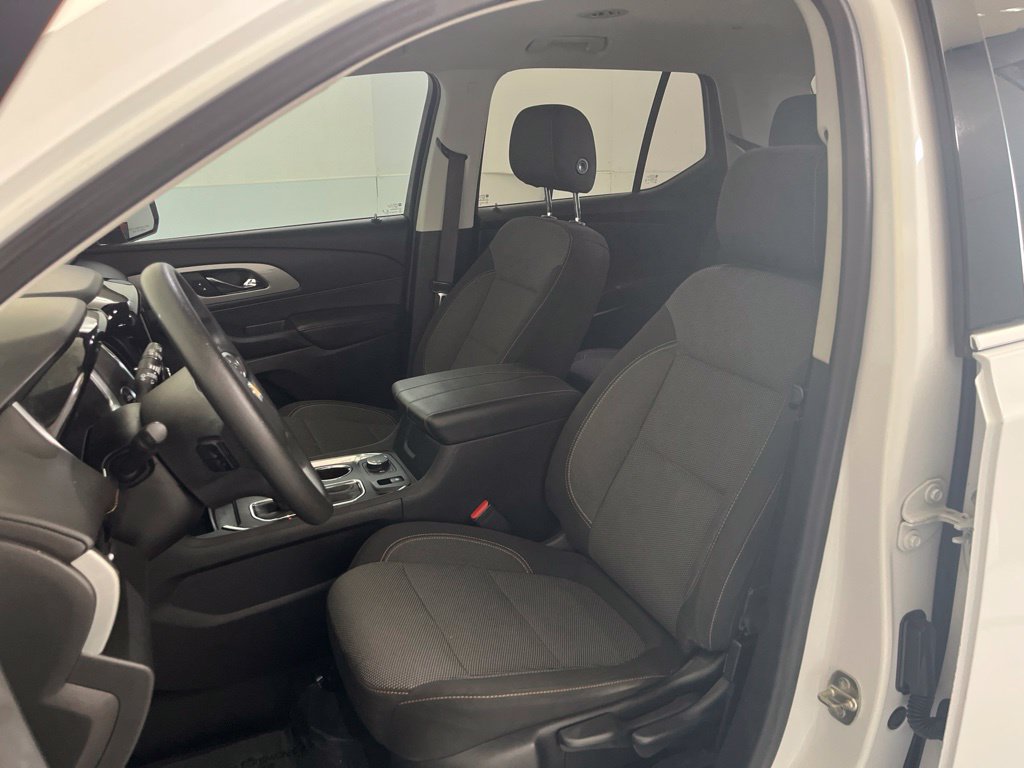 Used 2020 Chevrolet Traverse LS FWD image 19
