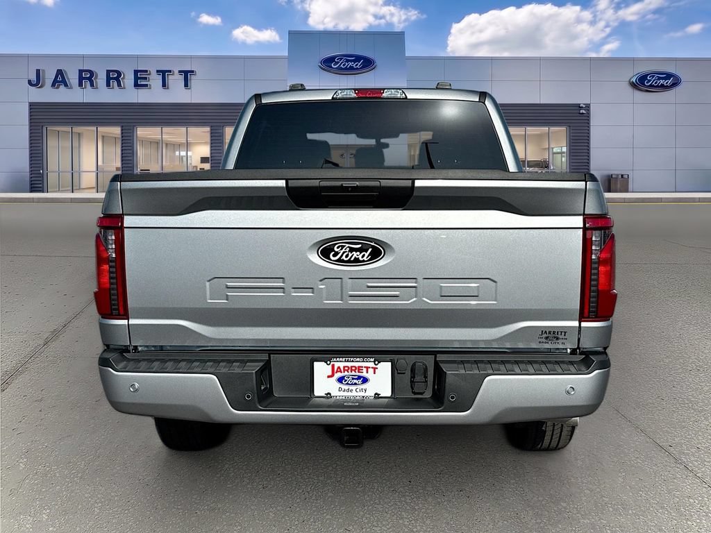 Used 2026 Ford F150 XLT w/ XLT Black Appearance Package RWD image 6