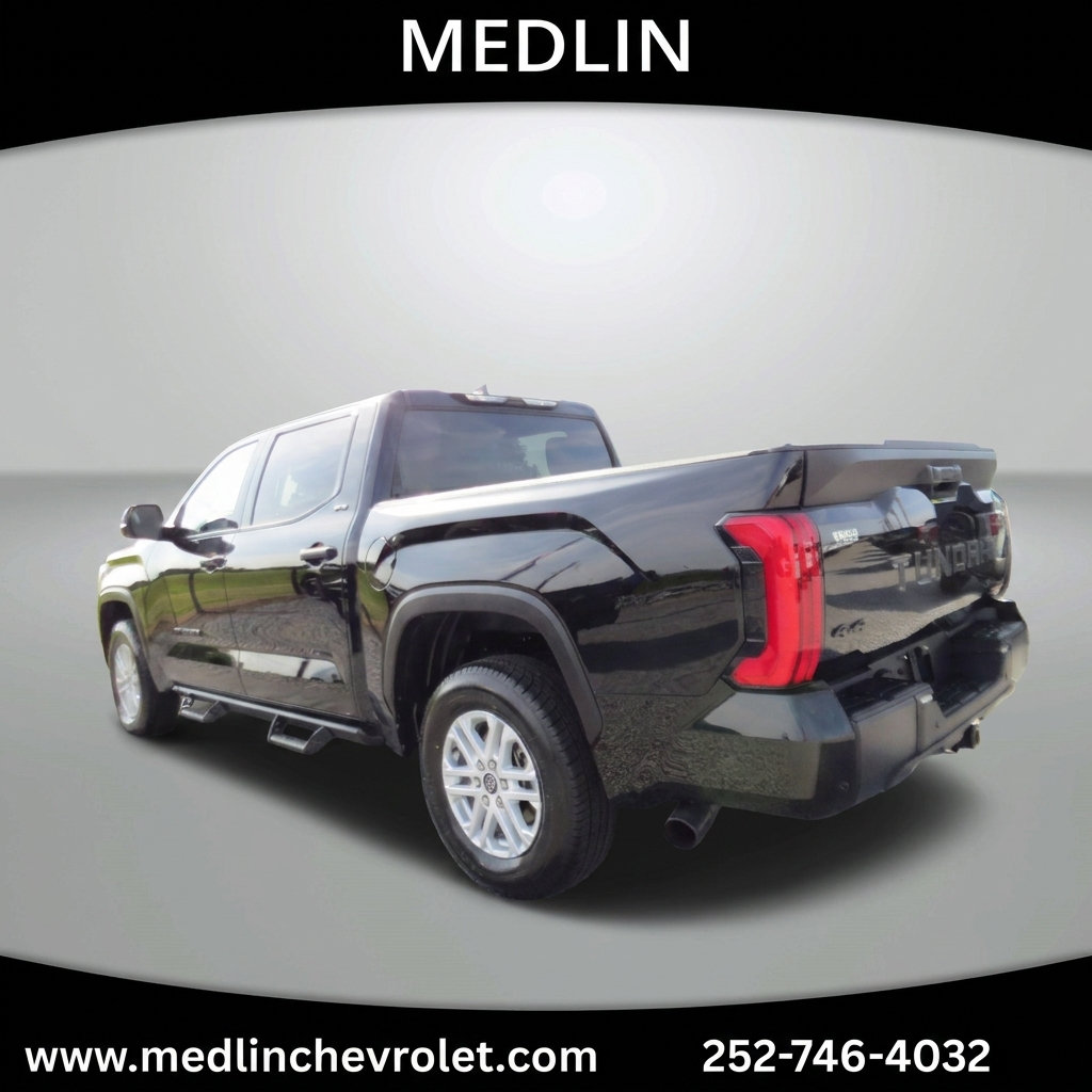 Used 2024 Toyota Tundra SR5 w/ SR5 Convenience Package AWD/4WD image 5
