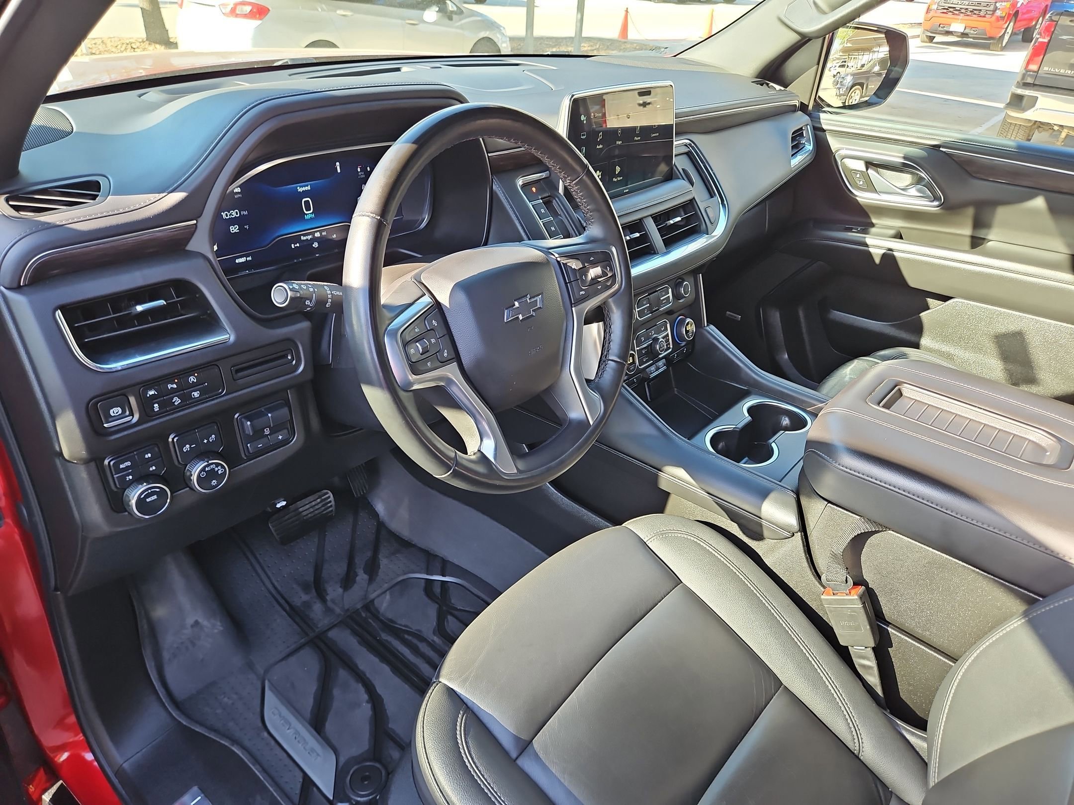 Certified 2024 Chevrolet Suburban Z71 w/ Luxury Package image 10