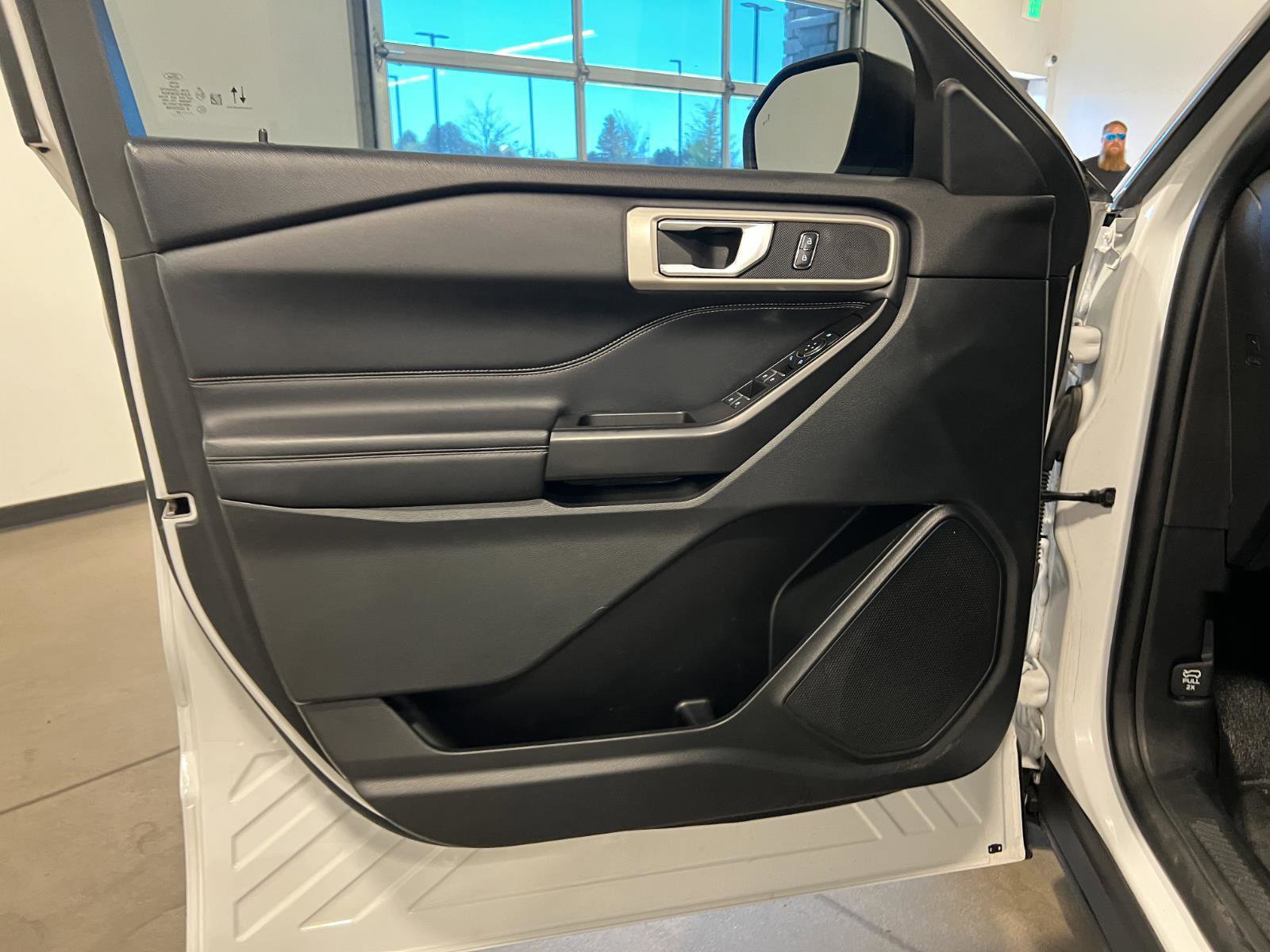 Used 2020 Ford Explorer XLT w/ Equipment Group 202A image 26