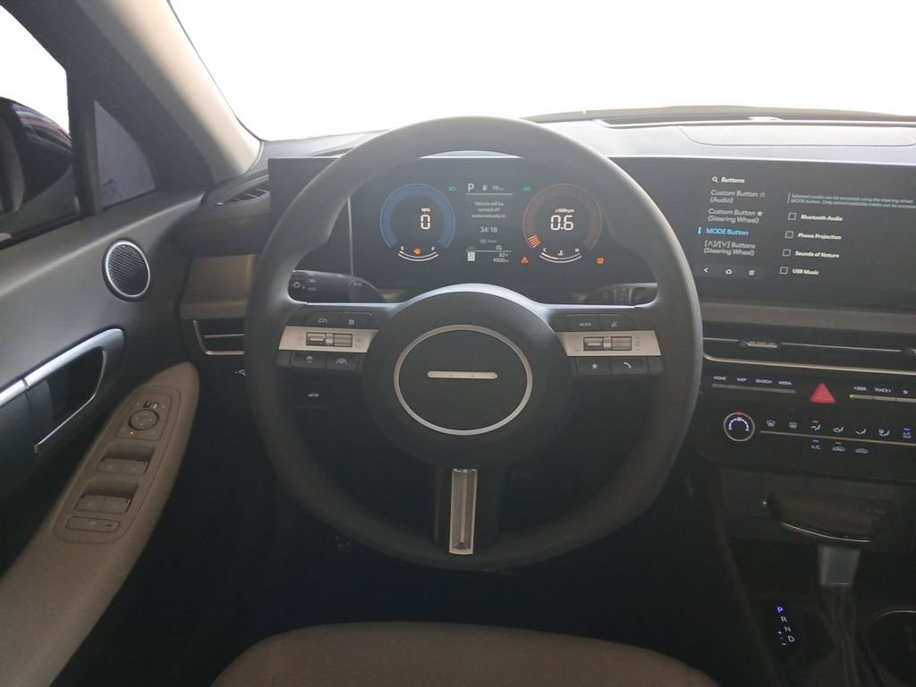 Used 2026 Hyundai Sonata SE FWD image 15