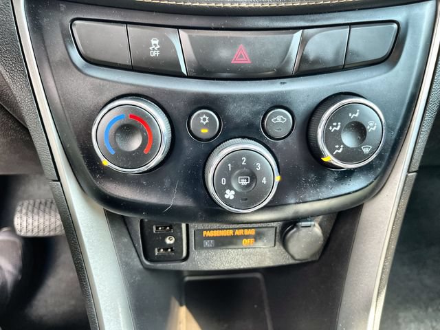 Used 2019 Chevrolet Trax LT w/ Driver Confidence Package AWD/4WD image 17