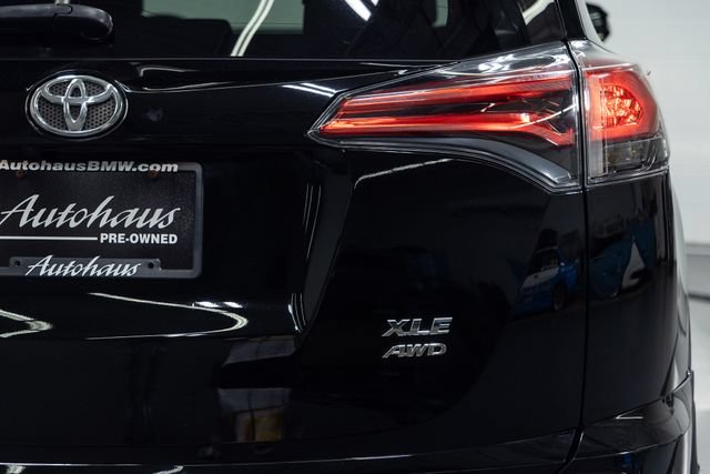 Used 2016 Toyota RAV4 XLE AWD/4WD image 8