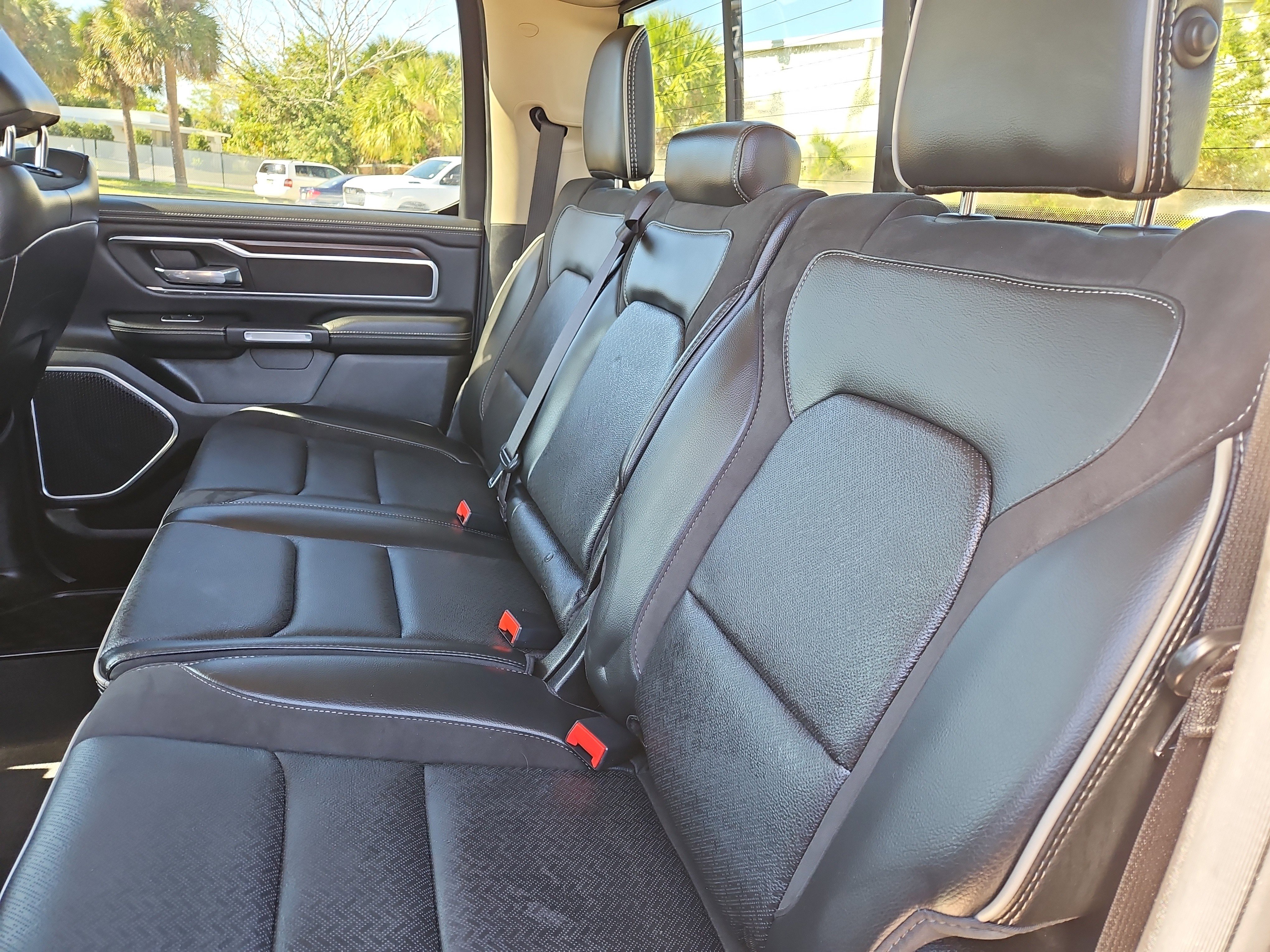 Used 2021 RAM 1500 Laramie image 10