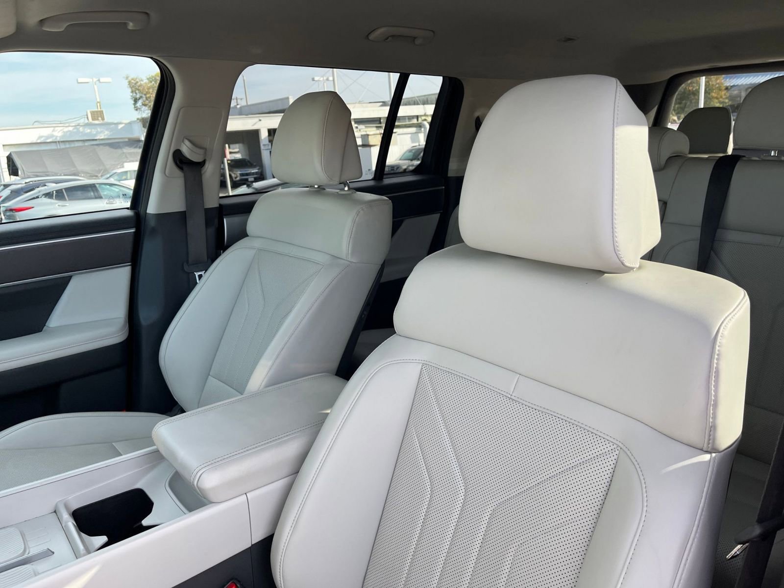 Used 2025 Hyundai Santa Fe SEL image 28