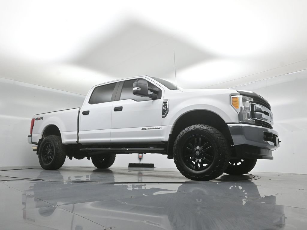 Used 2017 Ford F250 XL w/ STX Appearance Package AWD/4WD image 3