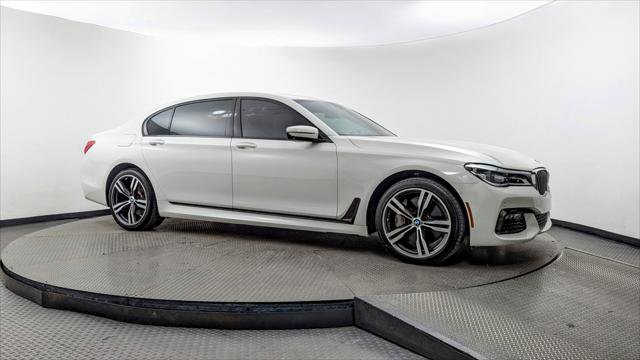 Used 2017 BMW 750i xDrive image 11
