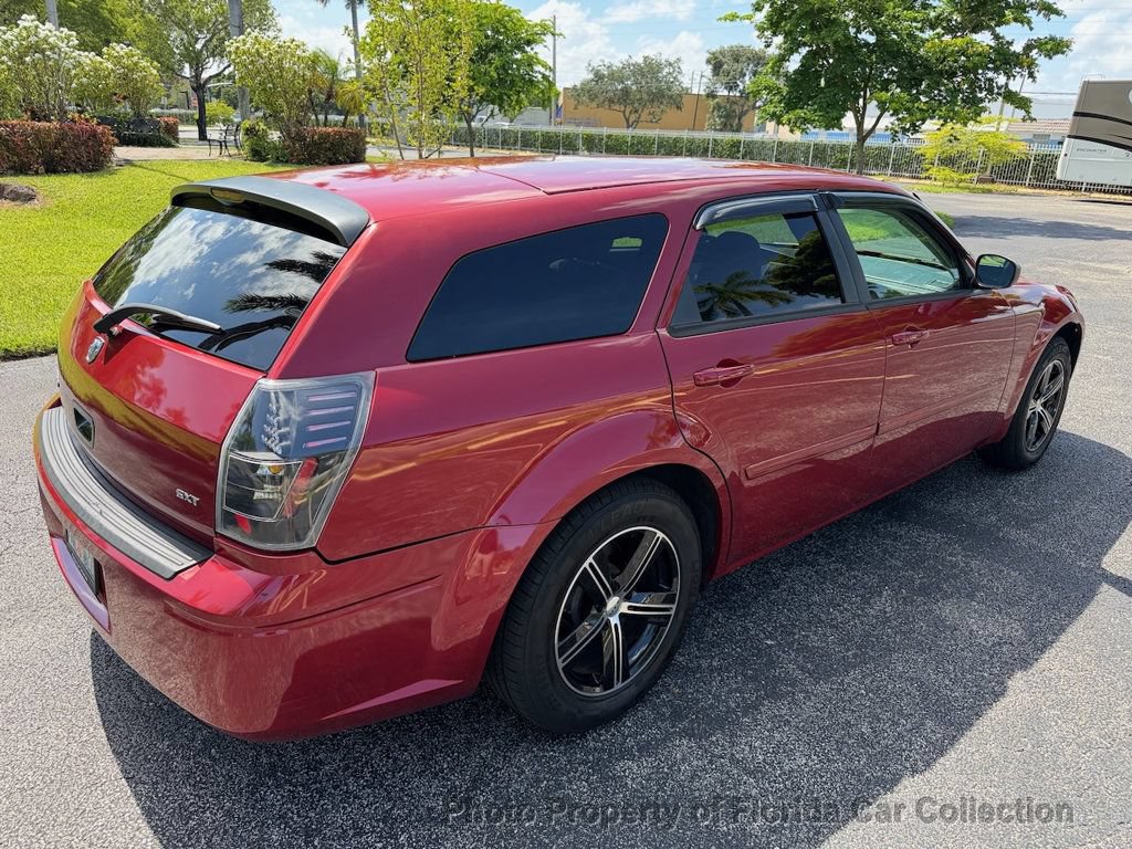 Used 2005 Dodge Magnum SE RWD image 4