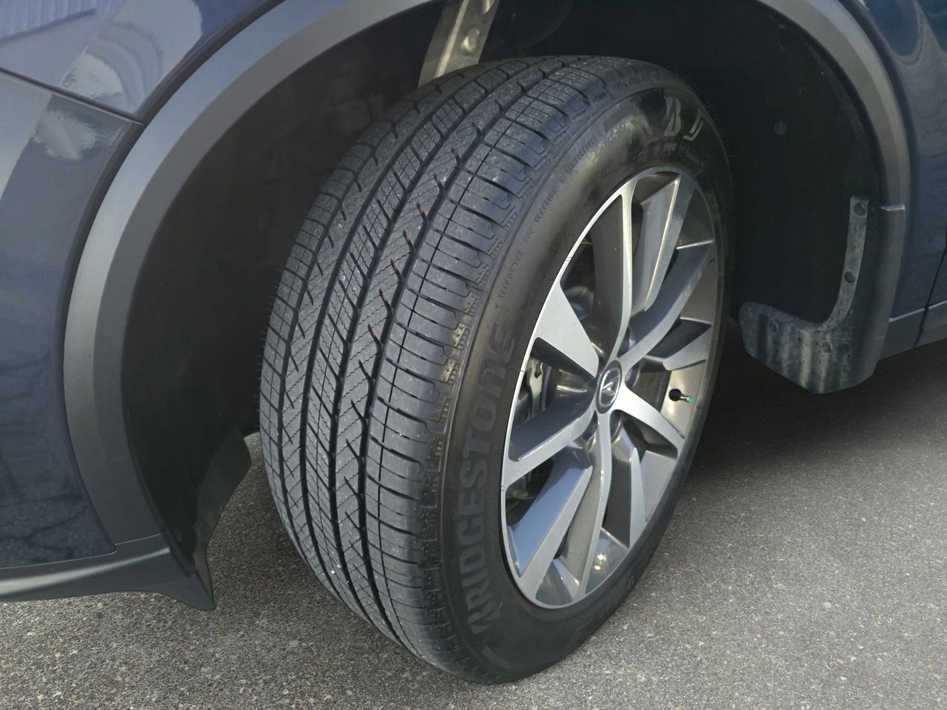 Used 2026 Acura MDX SH-AWD w/ Technology Package image 31