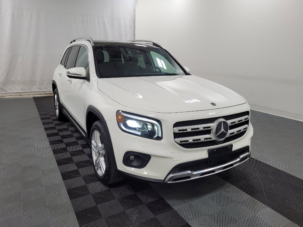 Used 2022 Mercedes-Benz GLB 250 4MATIC w/ Premium Package Lite image 13