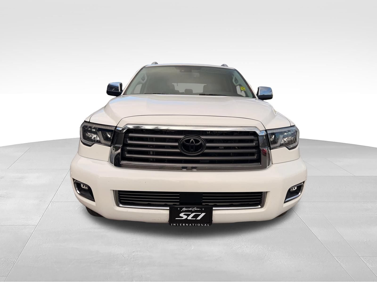 Used 2020 Toyota Sequoia Limited w/ Safety & Convenience Package AWD/4WD image 3