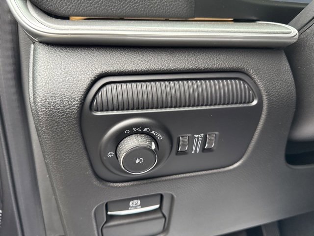 New 2025 Jeep Wagoneer L Series II w/ Convenience Group I image 39