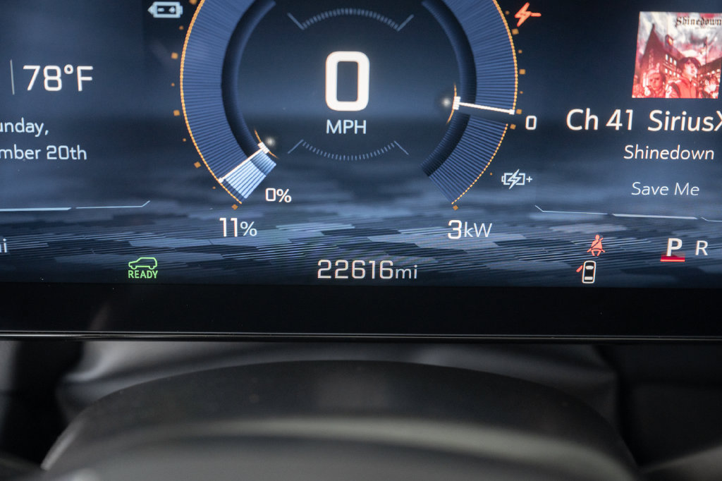 Used 2024 Chevrolet Blazer EV LT AWD/4WD image 25