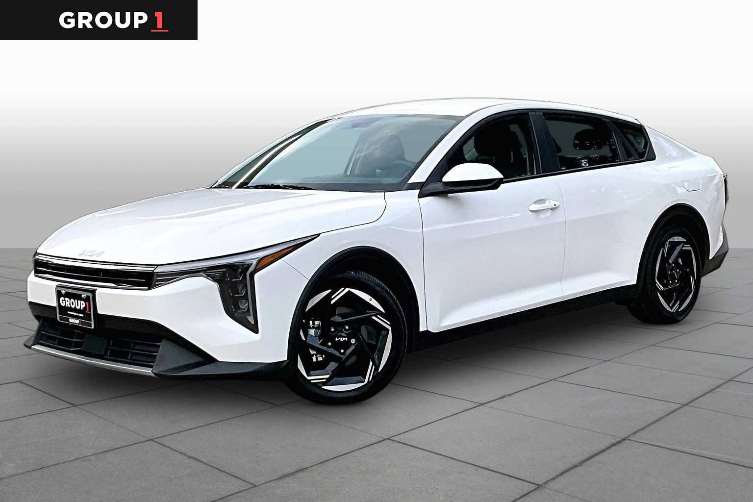 Certified 2025 Kia K4 EX FWD image 1