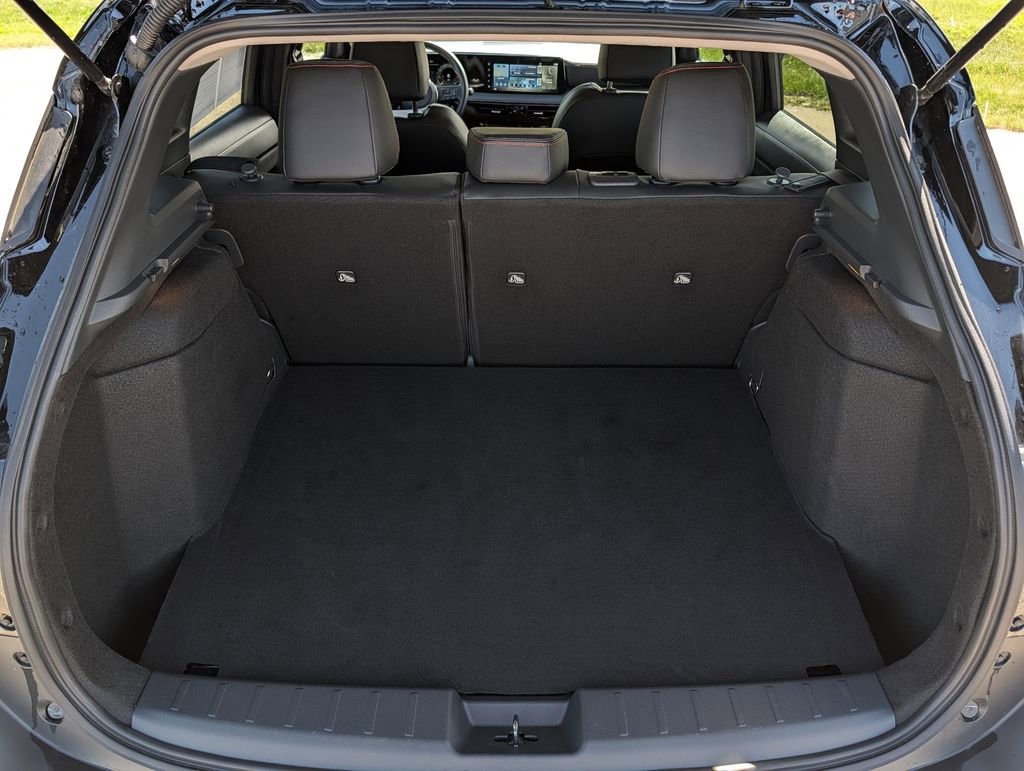 Used 2025 Nissan Kicks SR AWD/4WD image 18