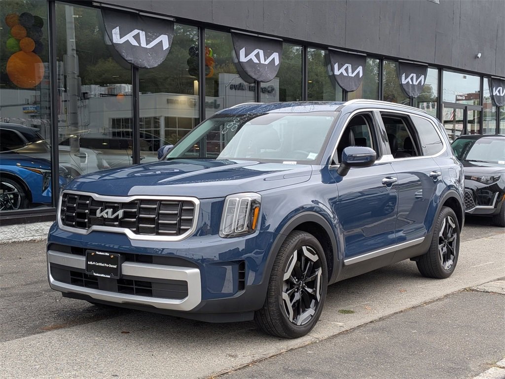 Certified 2024 Kia Telluride S w/ S Sunroof Package image 2