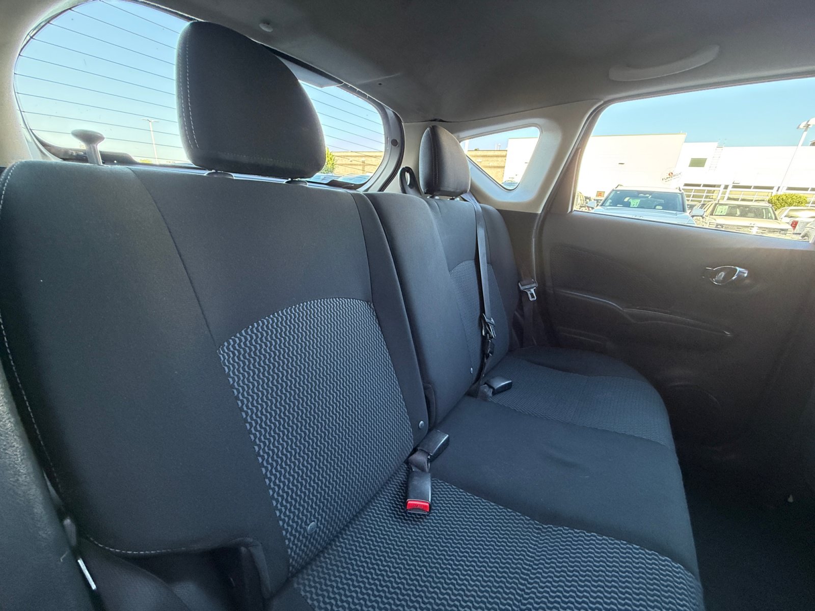 Used 2016 Nissan Versa Note SV FWD image 18