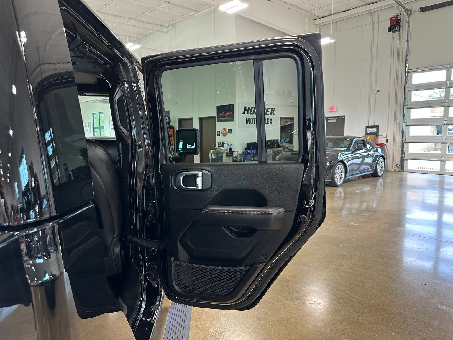 Used 2023 Jeep Gladiator Mojave w/ LED Lighting Group AWD/4WD image 34