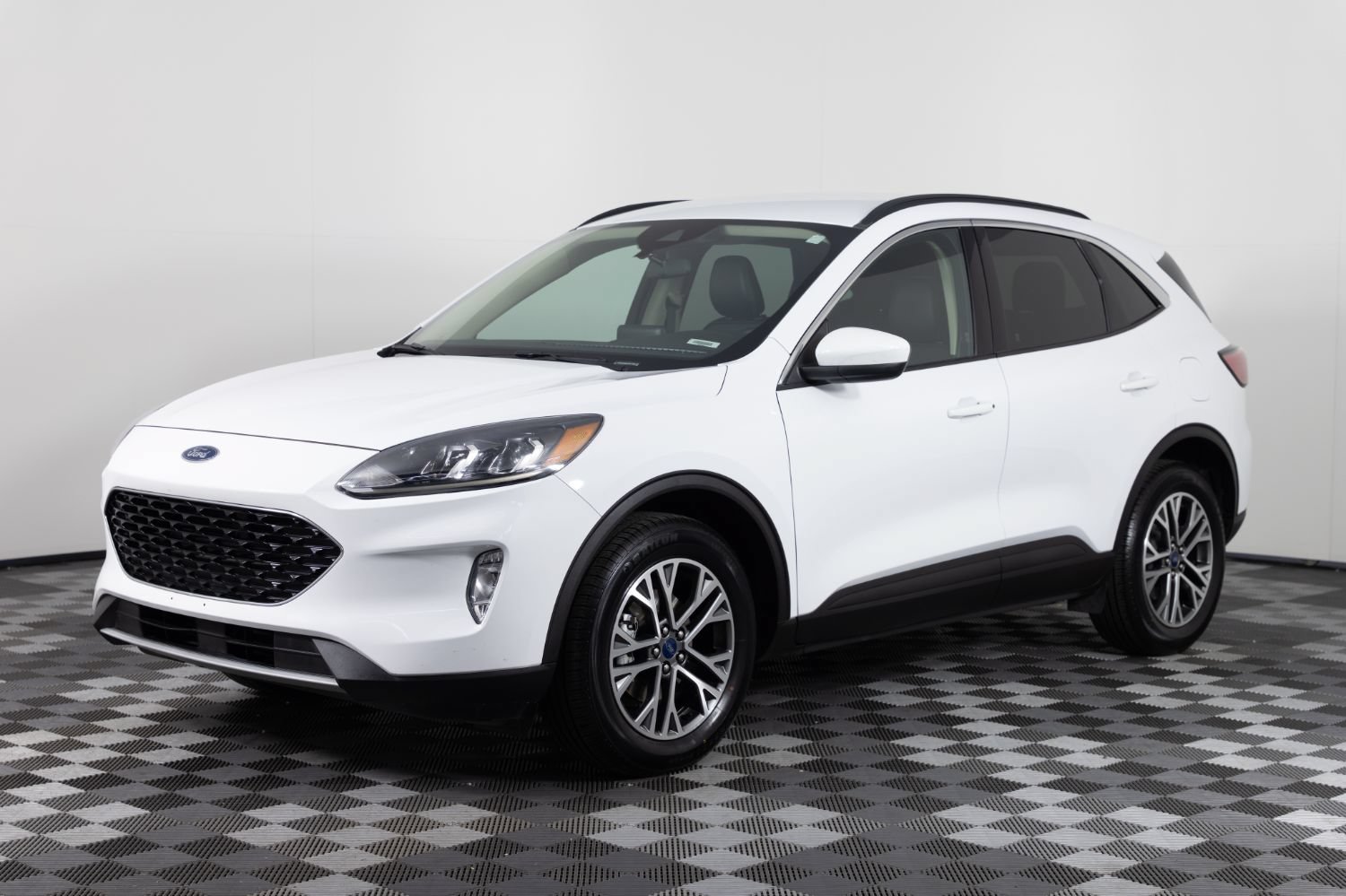 Used 2020 Ford Escape SEL