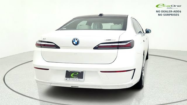 Used 2023 BMW i7 xDrive60 AWD/4WD image 8