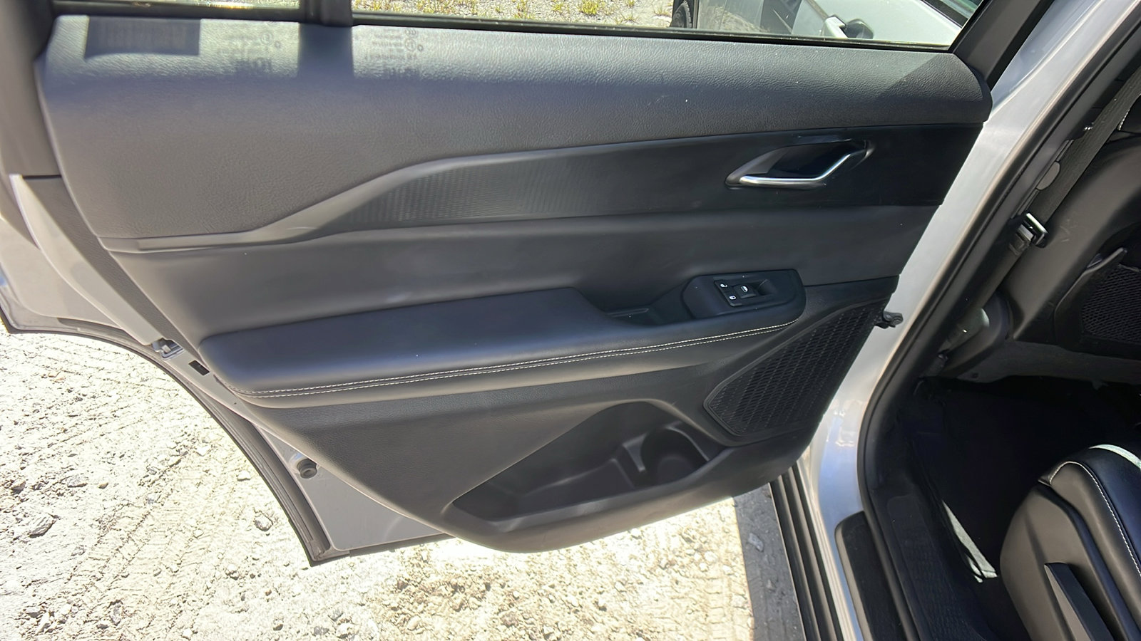 Used 2024 Jeep Grand Cherokee L Laredo image 23