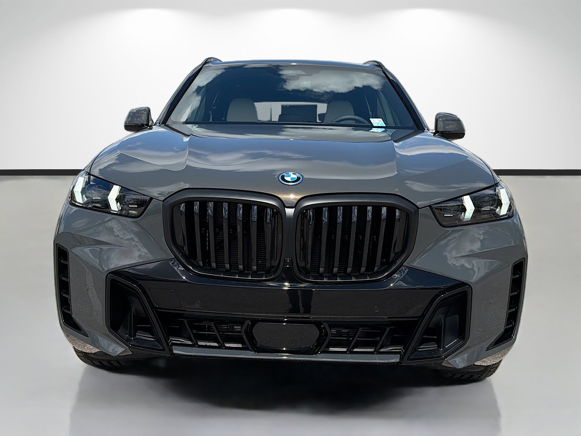 New 2026 BMW X5 xDrive50e w/ Executive Package image 8