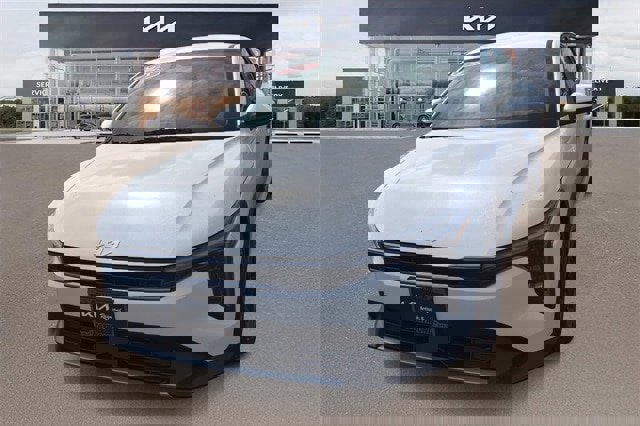 New 2025 Kia K4 EX image 7