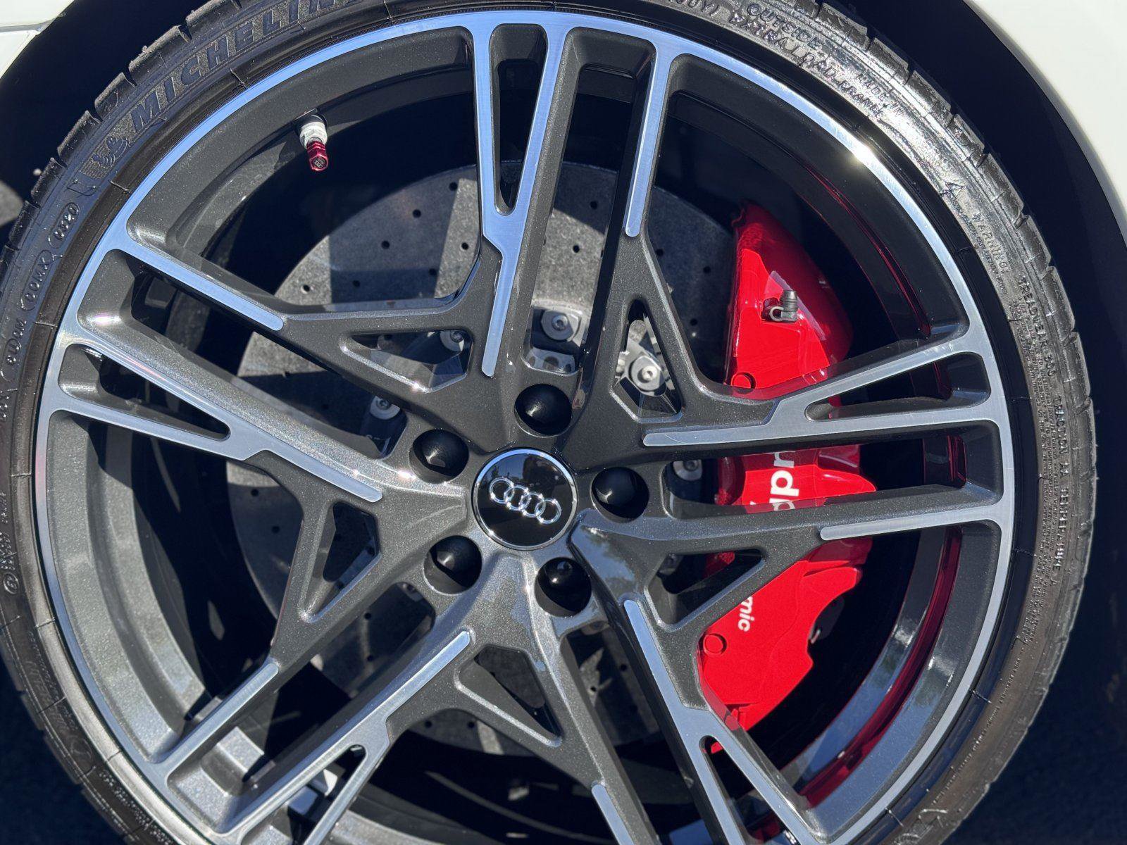 Used 2020 Audi R8 V10 performance image 19