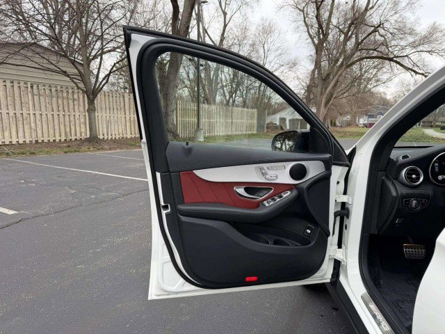 Certified 2022 Mercedes-Benz GLC 43 AMG 4MATIC image 17