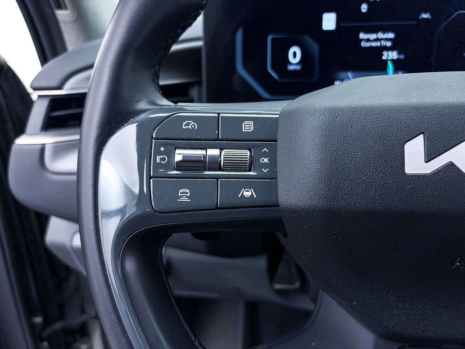 Used 2024 Kia EV9 Light Long Range image 32