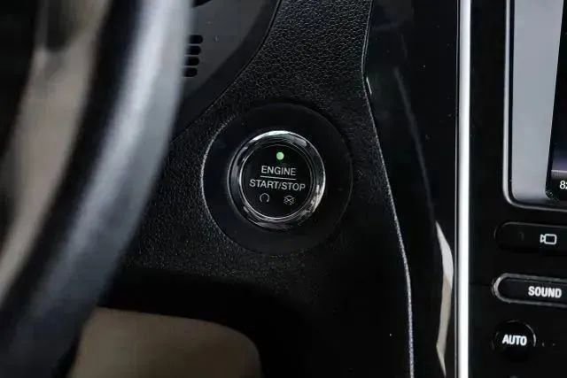 Used 2016 Ford Explorer Limited image 26