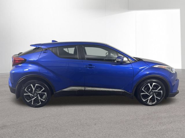 Used 2018 Toyota C-HR XLE FWD image 34