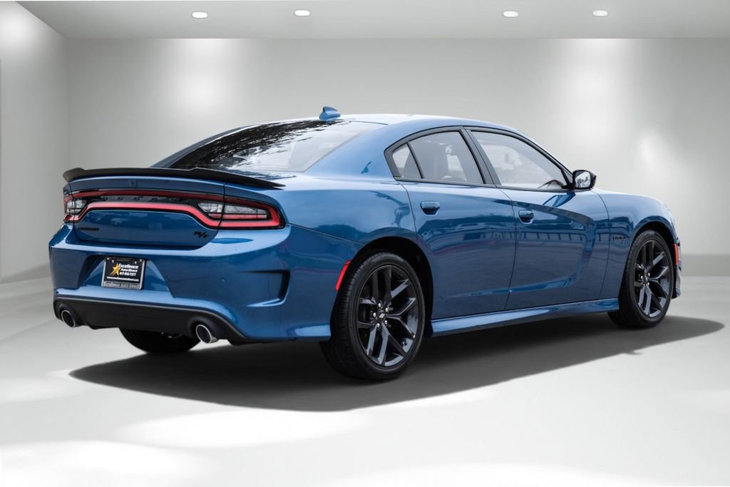 Used 2022 Dodge Charger R/T w/ Plus Group RWD image 6