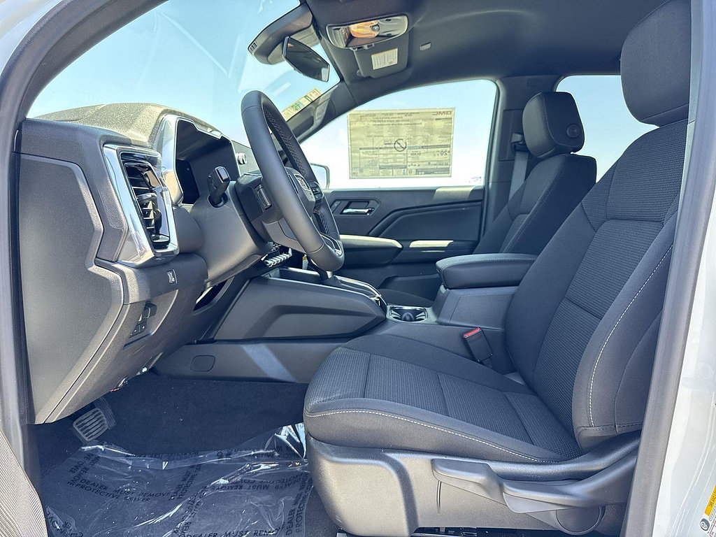 New 2026 GMC Canyon Elevation w/ LPO, Black Badging Package RWD image 19