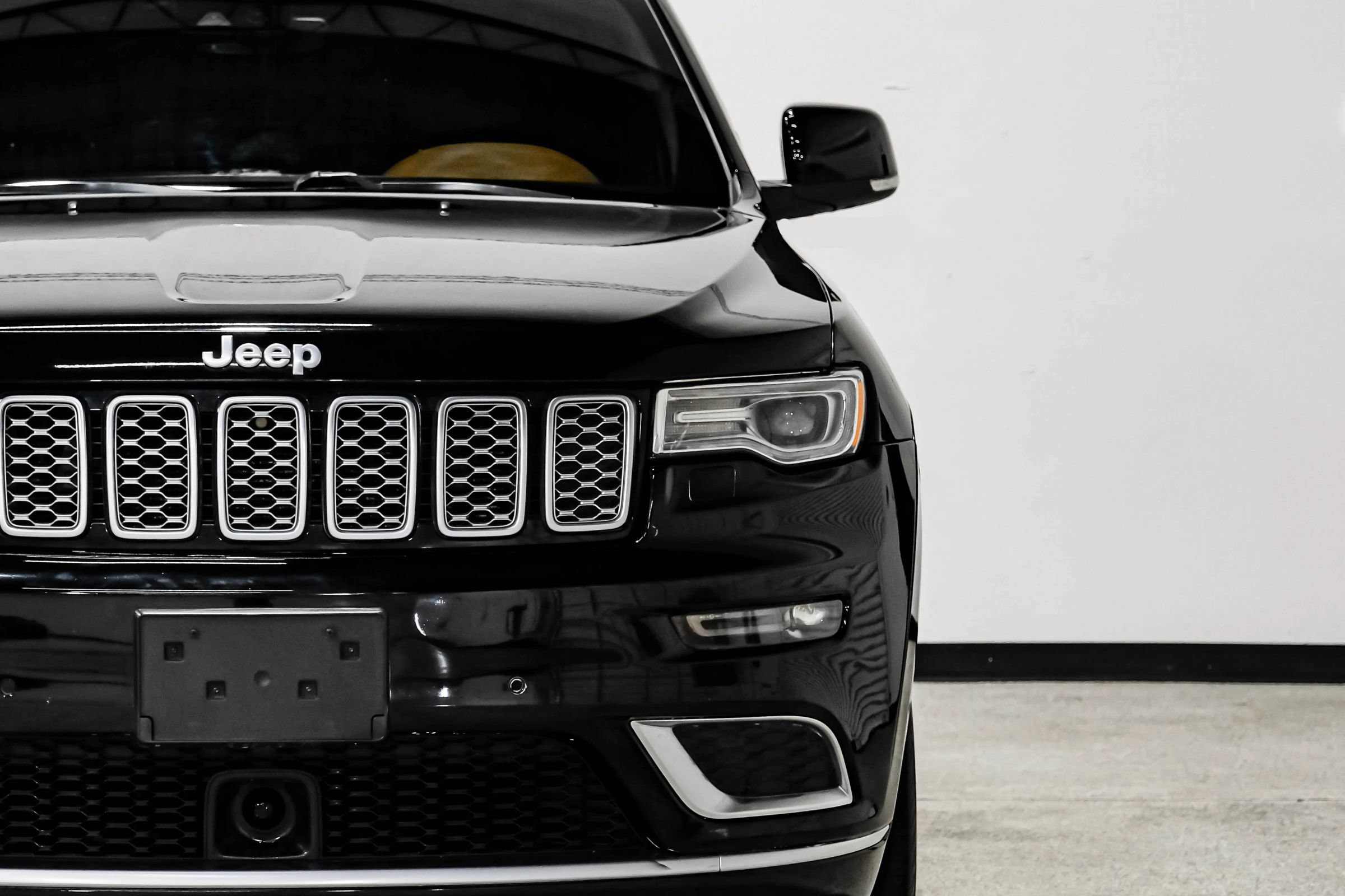 Used 2019 Jeep Grand Cherokee Summit w/ Platinum Series Group AWD/4WD image 61