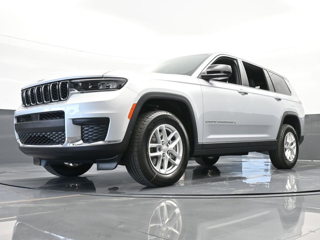 Used 2024 Jeep Grand Cherokee L Laredo image 45
