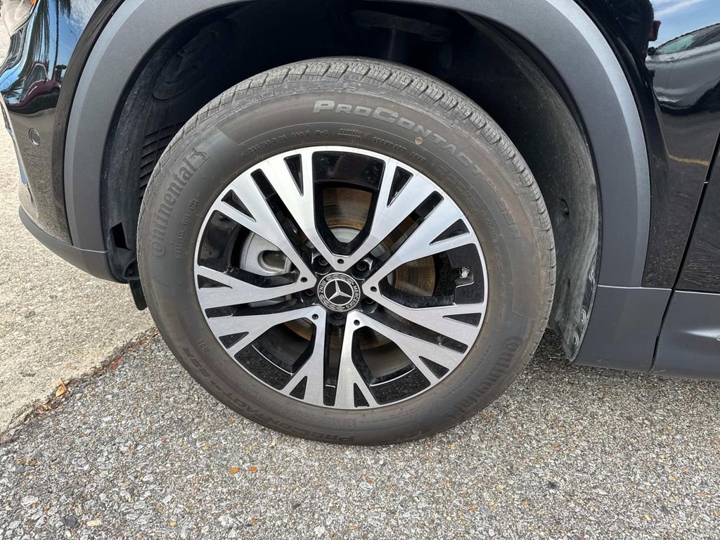 Used 2024 Mercedes-Benz GLB 250 image 4