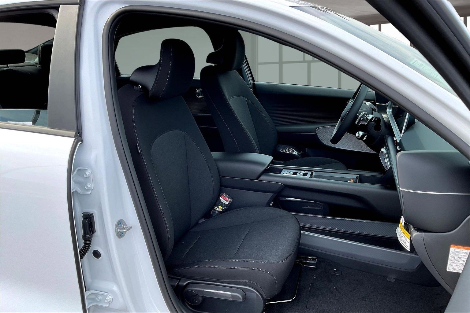 New 2025 Hyundai Ioniq 6 SE image 10