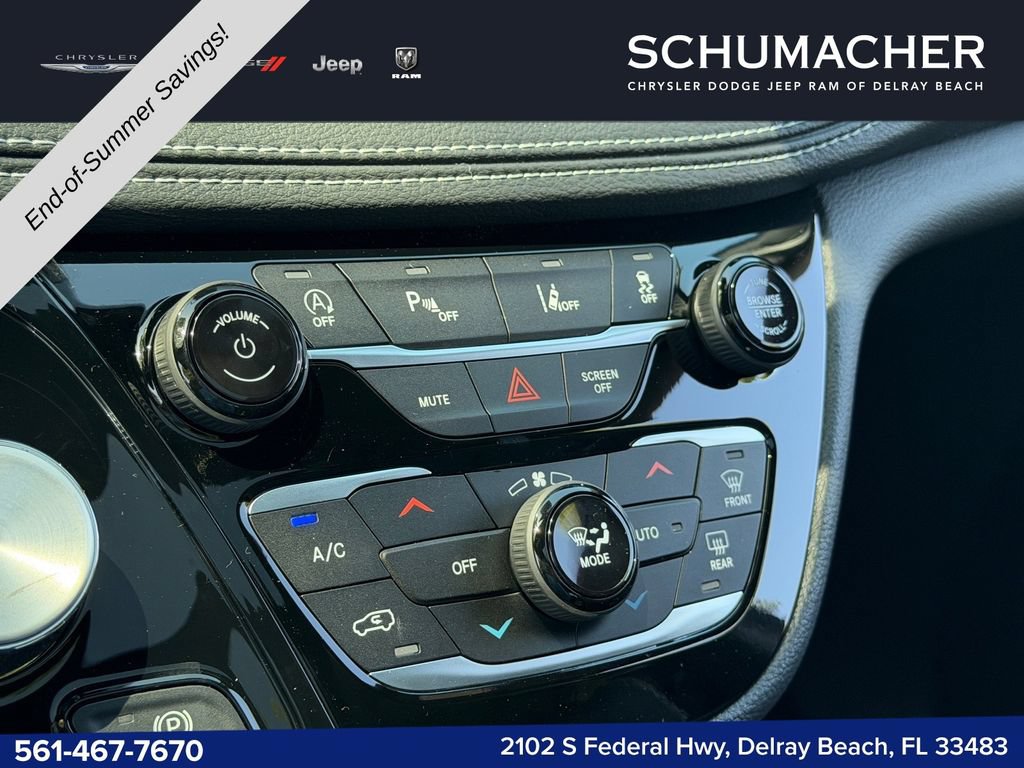 New 2027 Chrysler Pacifica Limited FWD image 19
