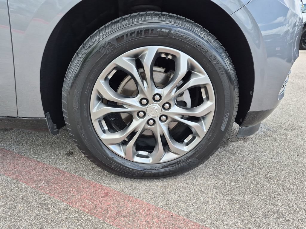 Used 2019 Buick Enclave Avenir w/ Avenir Technology Package FWD image 15