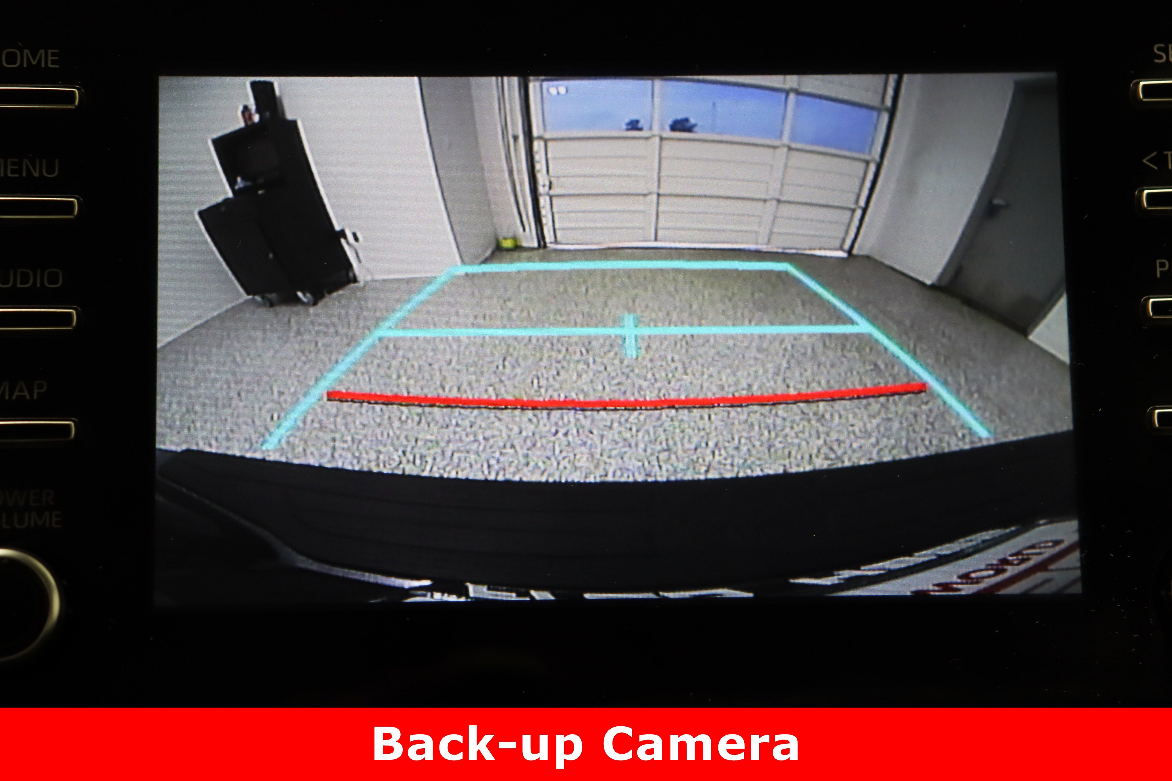 Used 2020 Toyota Prius L Eco image 20